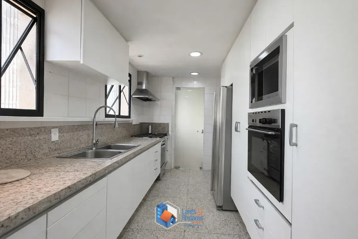 Imagem Apartamento para venda em Higienópolis com 3 quartos, sendo 1 suíte, 180m²