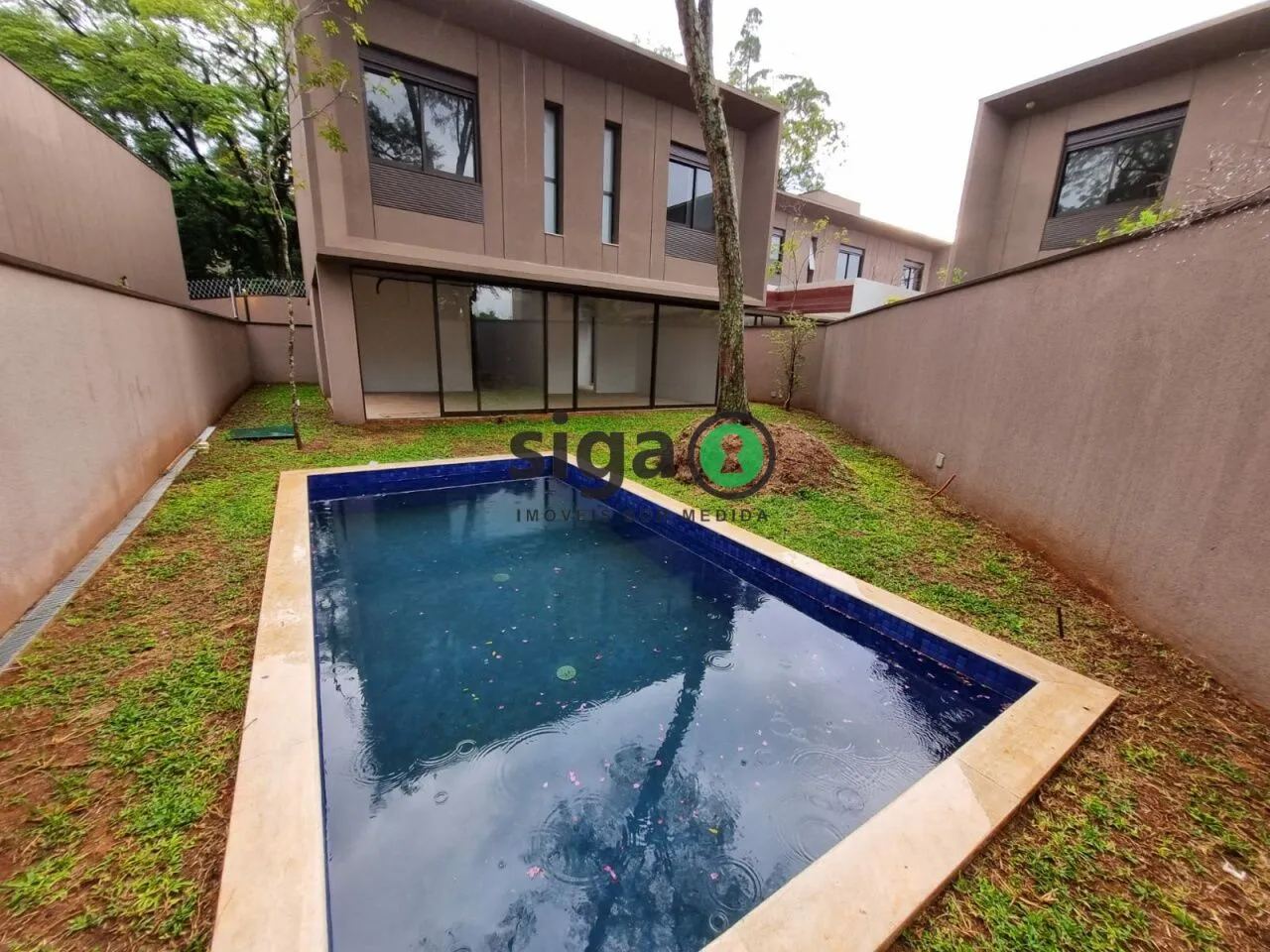 Imagem Casa a Venda na CIDADE JARDIM com 4 quartos /4 suítes