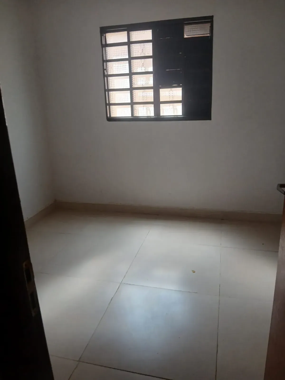 Imagem Casa com 3 Quartos à Venda, 200 m² em Jardim São José - Goiânia