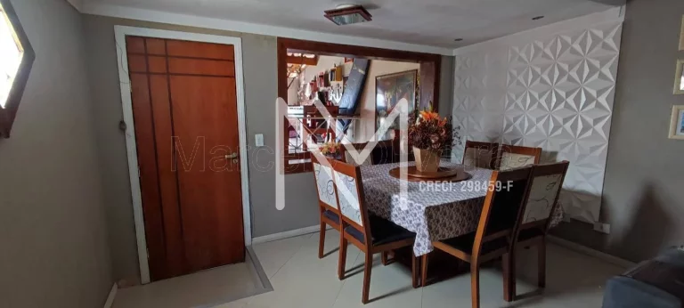 Foto do imóvel Casa à Venda 4 Quartos 2 Suítes 180m² - Centro SJC