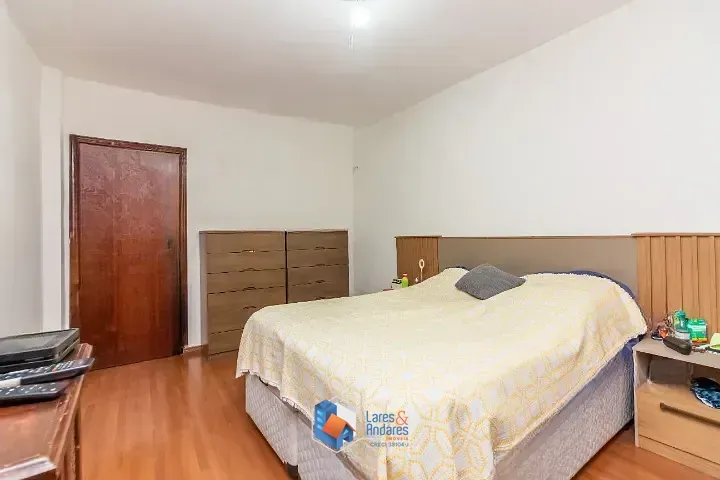 Imagem Sobrado para venda em Vila Anglo Brasileira com 4 quartos, 184m²