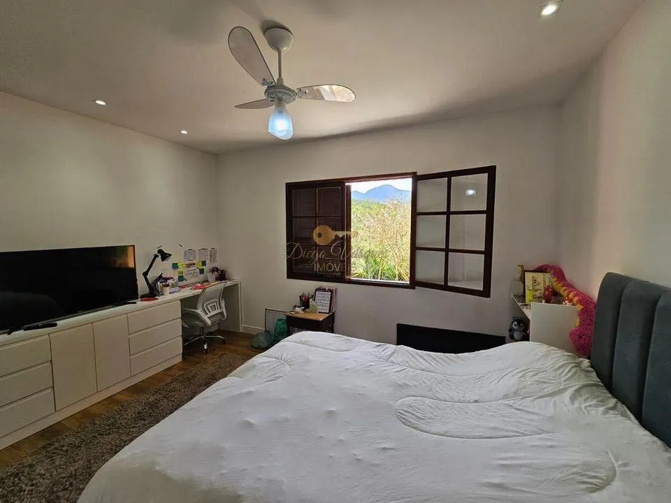 Imagem Casa em Condomínio para Venda em Teresópolis / RJ no bairro Posse