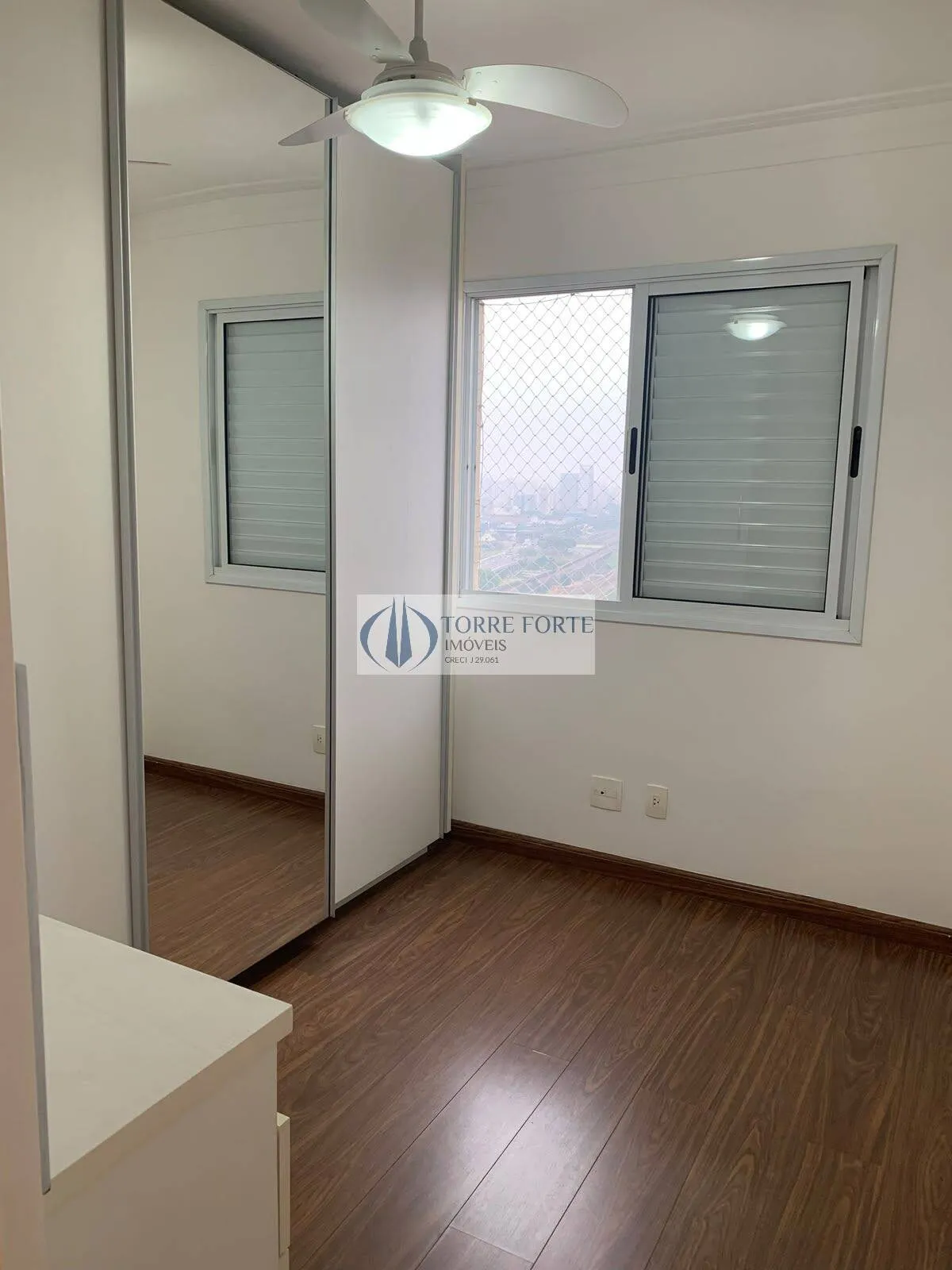 Imagem Oportunidade lindo apartamento com móveis embutidos , 1 quarto .