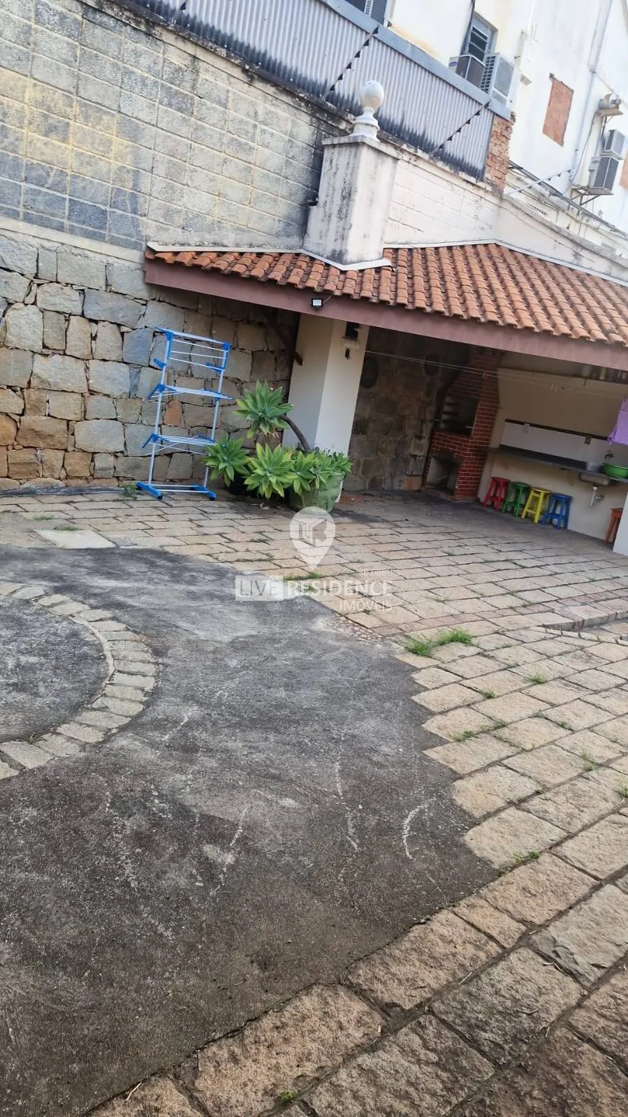 Imagem Vende-se Casa no Centro da cidade de Itatiba SP com terreno 250m²