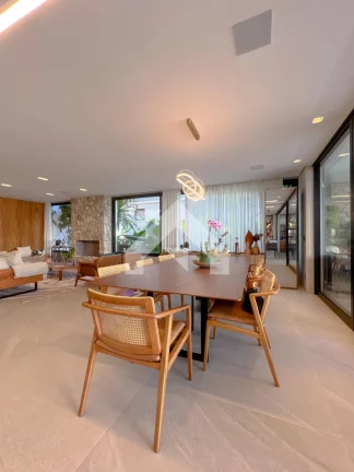 Imagem Casa de Condomínio em Alphaville - Santana de Parnaíba