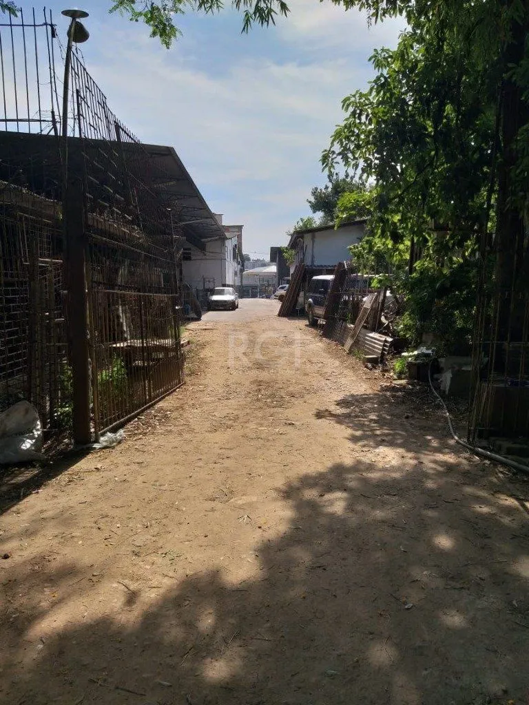 Imagem Terreno para Venda - 0m², 0 dormitórios, Glória