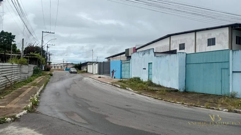 Imagem IMÓVEL COMERCIAL PRONTO PARA OPERAÇÃO | JARDIM LIMOEIRO - CAMAÇARI | 212m² | PÉ-DIREITO ELEVADO | ESTACIONAMENTO