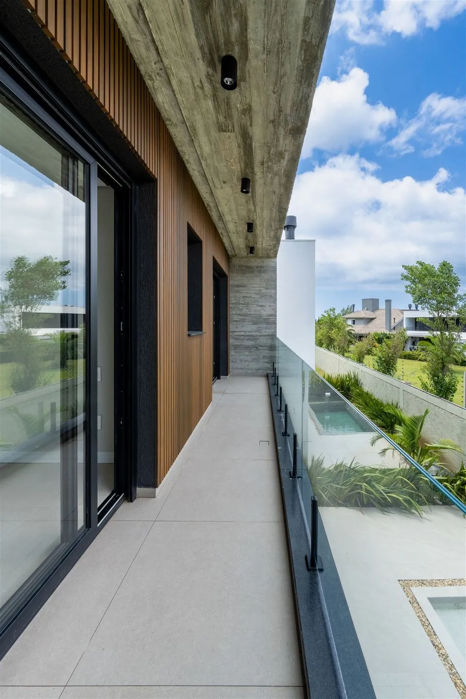 Imagem Casa de condomínio à venda em Xangri-lá, Xangrila, com 4 quartos, 250m2
