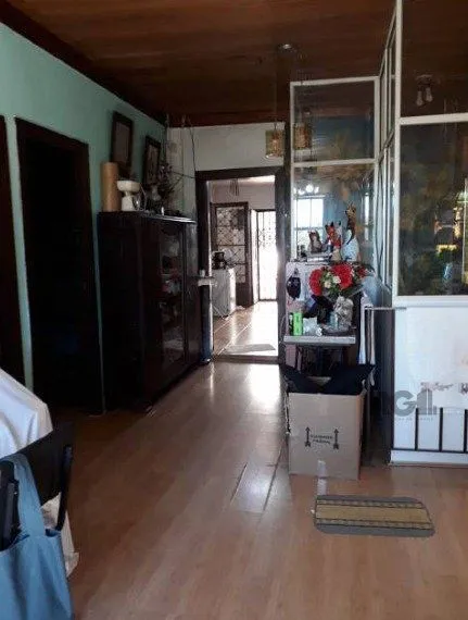 Imagem Casa para Venda - 200m², 5 dormitórios, sendo 1 suites, 4 vagas - Glória