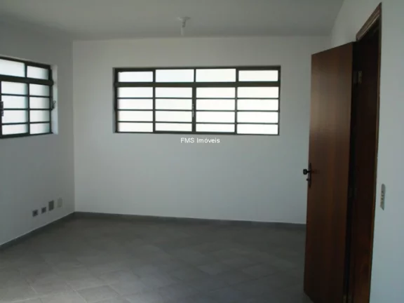 Imagem Galpão com 1130m2 em Atibaia.