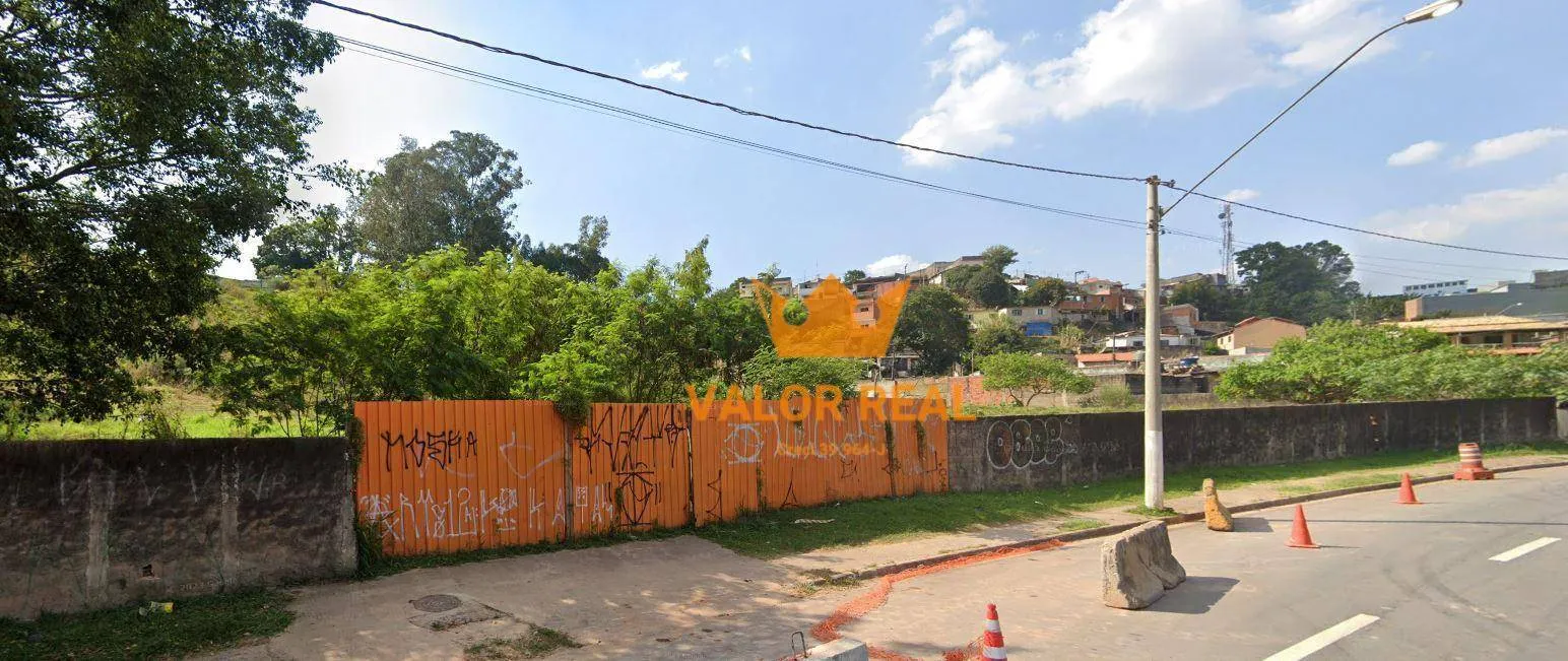 Imagem Oportunidade Única de Investimento em Jundiaí! Área Comercial com 3.047 m2 de frente para Av Samuel Martins.