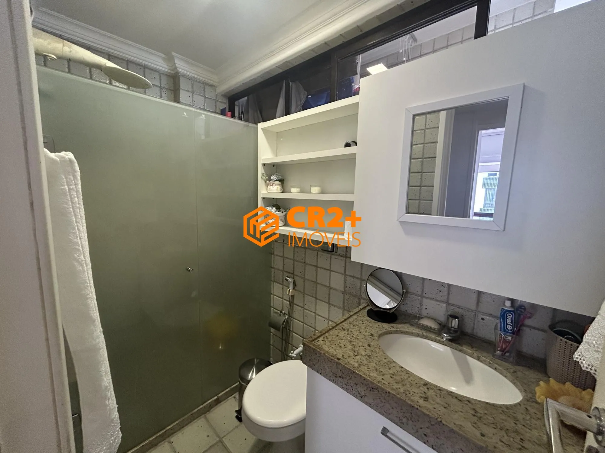 Imagem Vendo apartamento de luxo na av Boa Viagem - 200m2 - 4 quartos sendo 2 suítes e