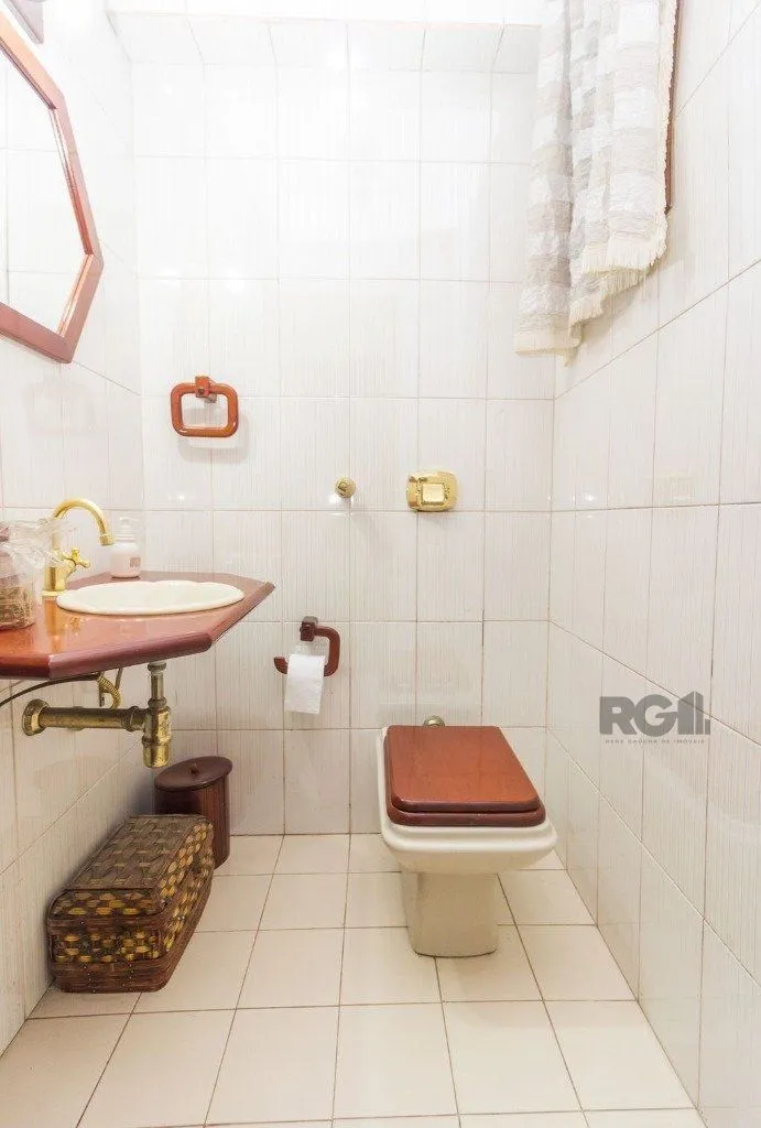 Imagem Casa 470m² - 4 dormitórios, 5 vagas no bairro Jardim São Pedro