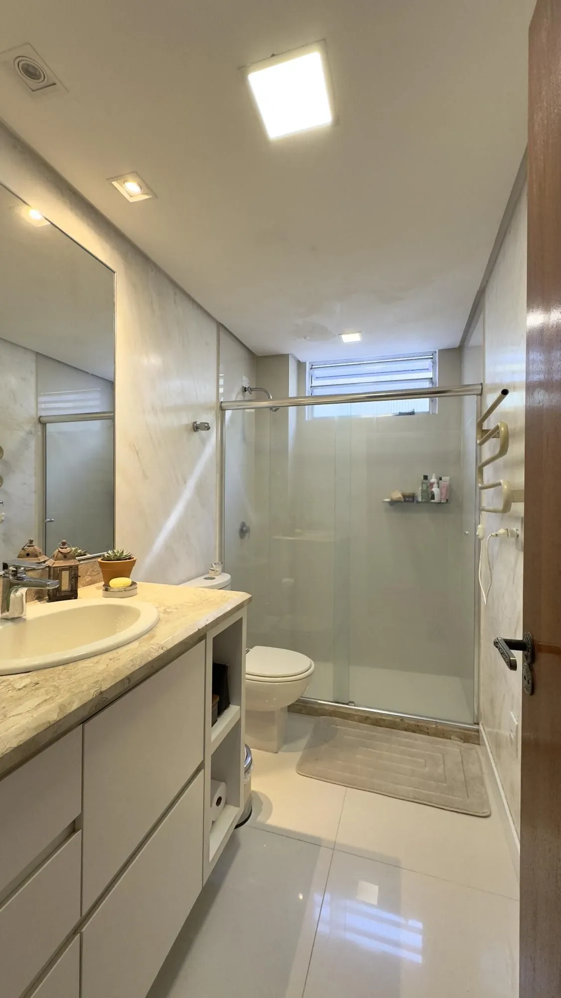 Imagem APARTAMENTO 2 DORMITÓRIOS SUPER CHARMOSO NO BAIRRO CENTRO HISTÓRICO