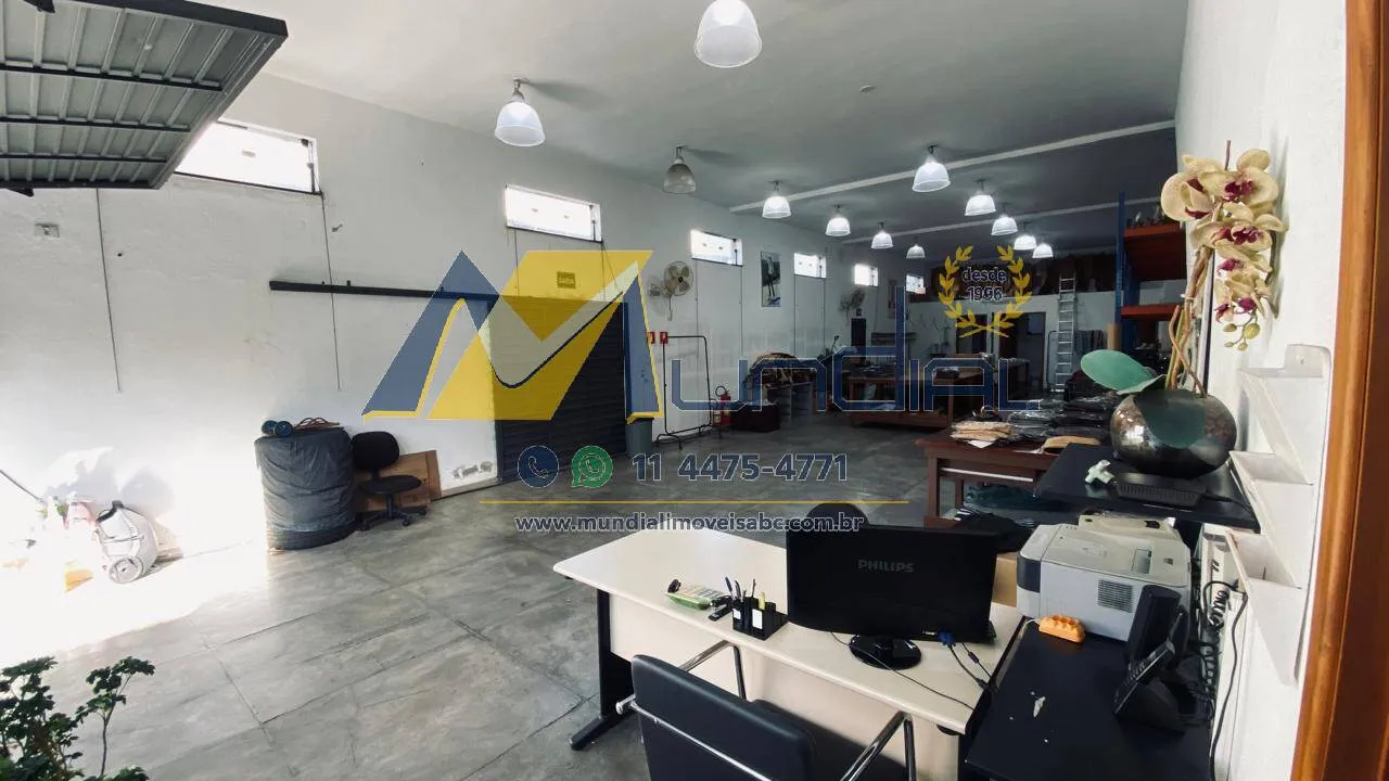 Imagem Galpão Comercial com 399m² à Venda por R$ 2,9 Milhões