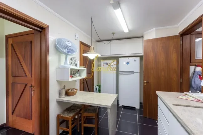 Imagem Belíssimo apartamento com 3 suites 2 vagas de garagem