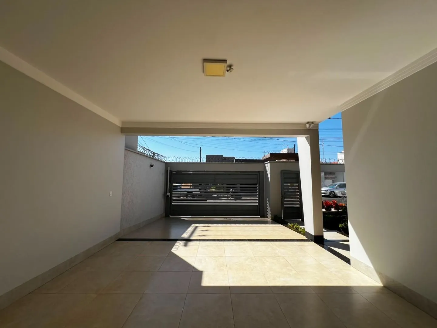 Imagem Casa com 3 dormitórios à venda, 206 m² por R$ 893.000,00 - Alto Limoeiro - Patos de Minas/MG