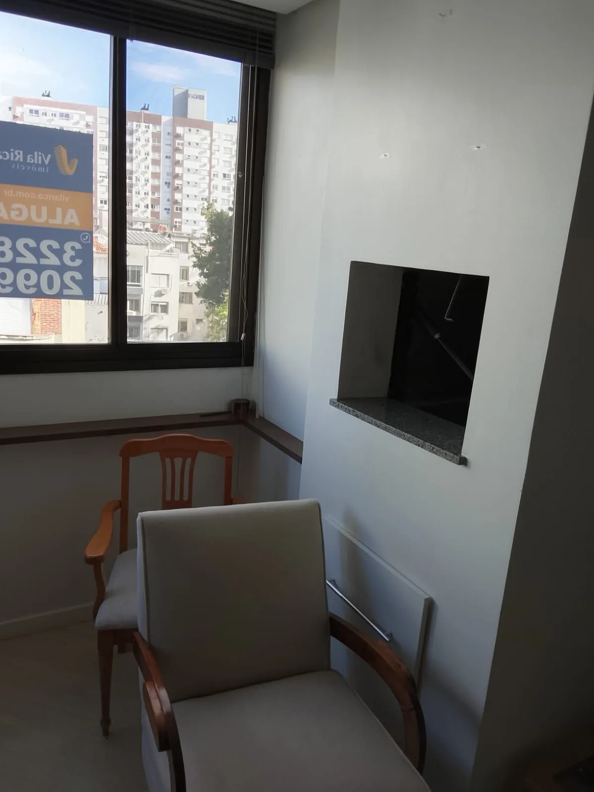 Imagem Excelente Apartamento 3D, transformado em 2D, closet mobiliado c/ vaga - Cidade Baixa - Preço Atrativo