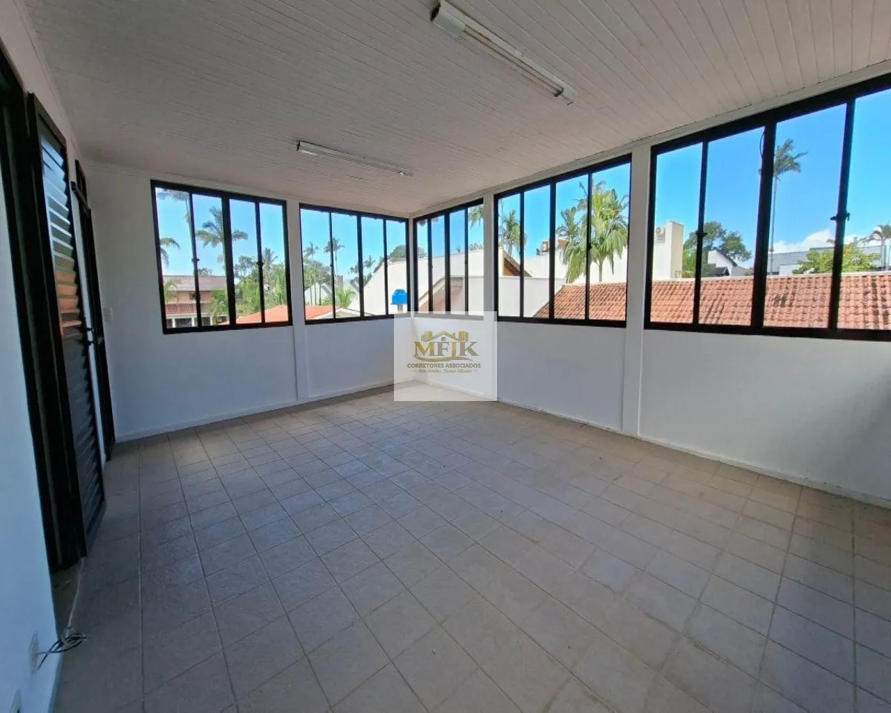 Imagem Imperdível: Casa à venda em Pontal do Paraná-PR, Atami Norte, 7 quartos, 1 suíte, 3 banheiros, 3 vagas, 148m². Confira!