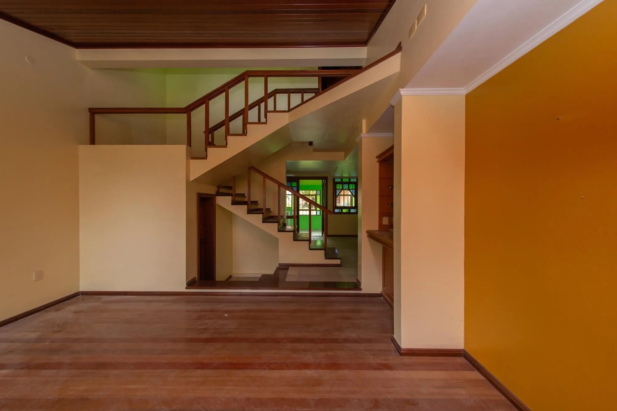Imagem Casa com 3 quartos e 185m² à venda em Vila Nova