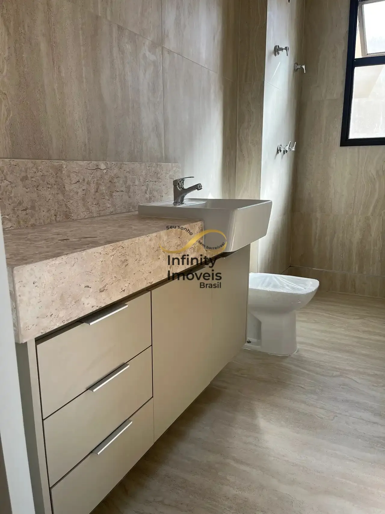 Imagem TERRARO - Apartamento à venda no bairro Santo Antônio - Belo Horizonte/MG