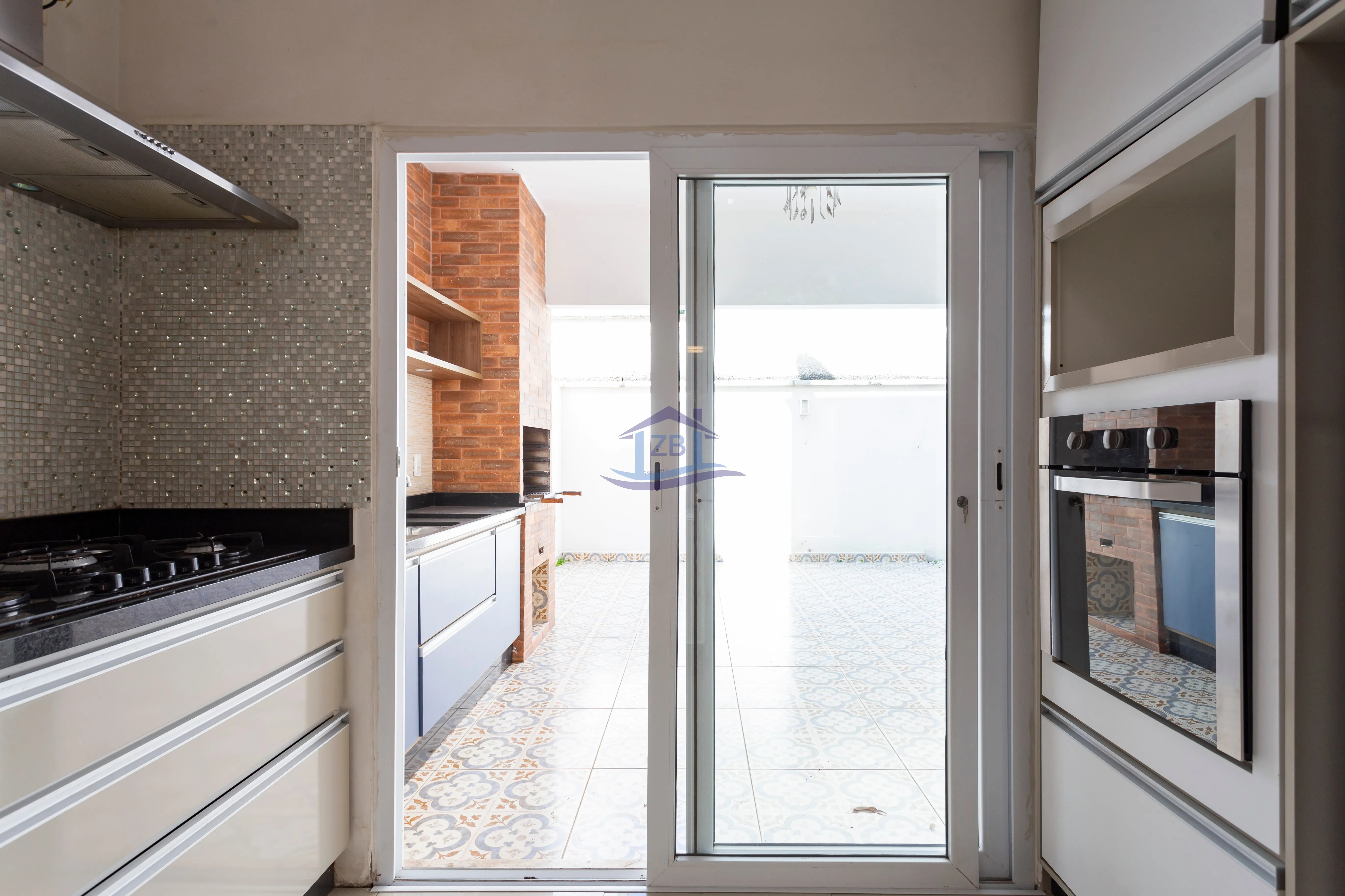 Imagem CASA RESIDENCIAL em COTIA - SP, CHÁCARA PAVOEIRO