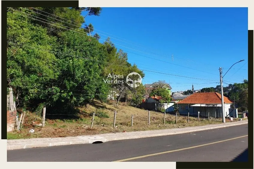 Imagem Terreno à venda, 1546 m2 por R$ 1.250.000 - Centro - Canela/RS