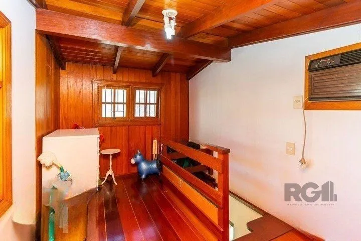 Imagem Cobertura com 2 quartos e 128m² à venda em Mont Serrat, Porto Alegre.