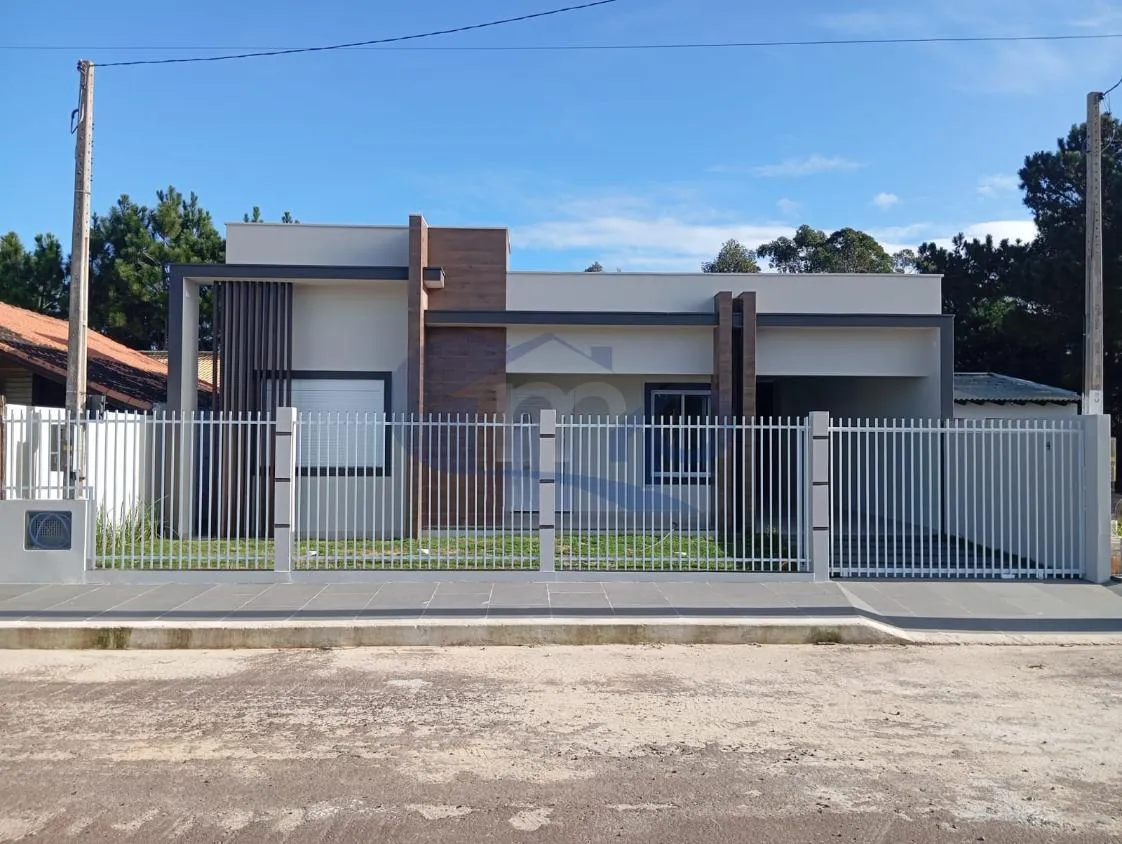 Foto do imóvel Casa de 2 Dormitorios com Piscina a Venda no Novo Passo, em Passo de Torres/SC em Rua Robalo