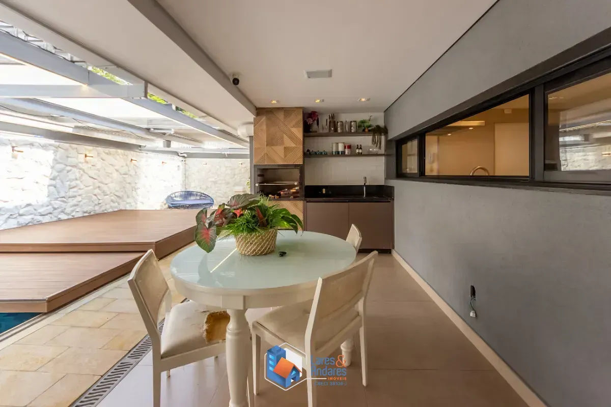 Imagem Casa no condomínio Condomínio Reserva 8 para venda com 3 quartos, sendo 3 suítes, 514m²