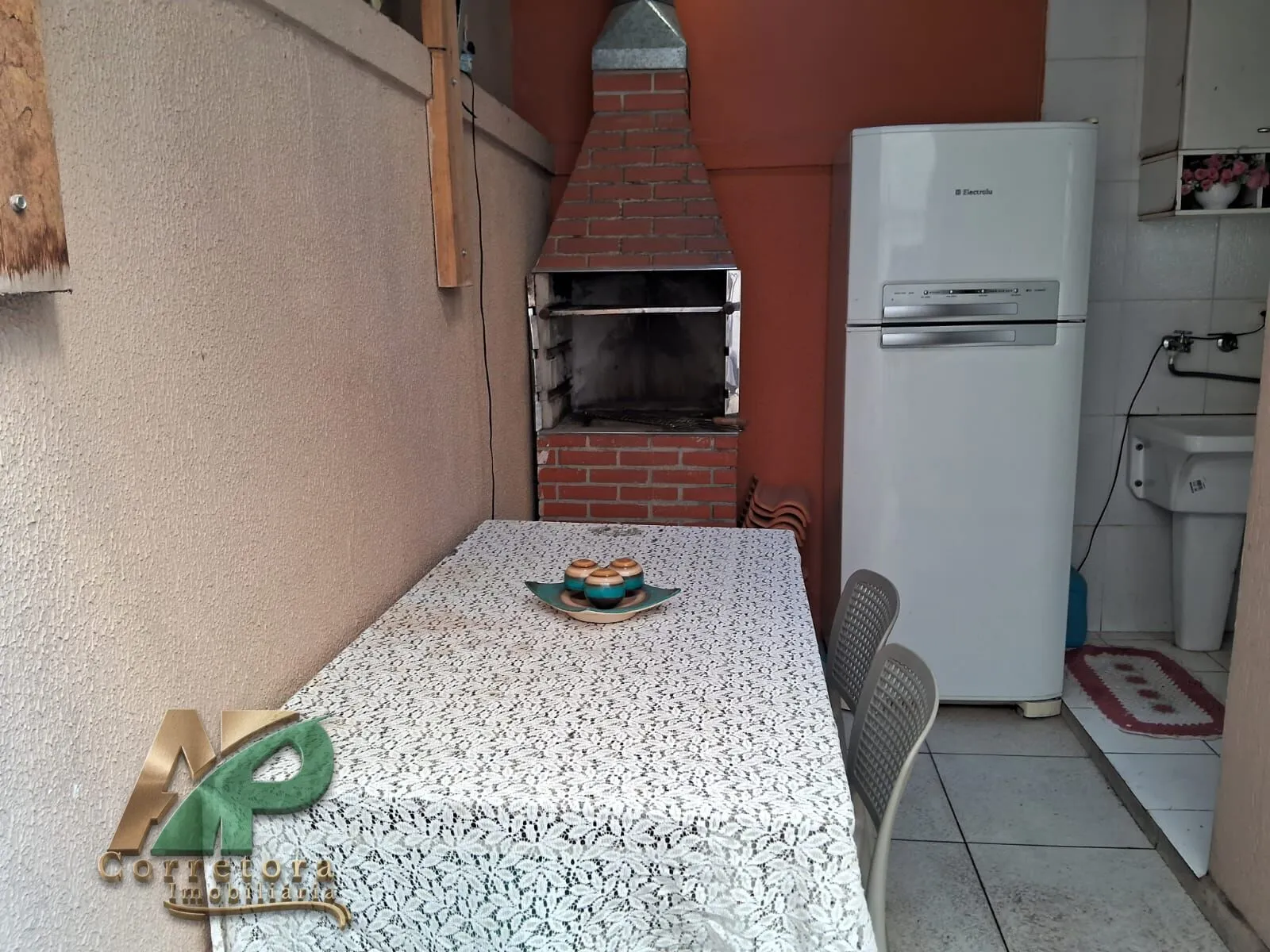 Imagem Sobrado à Venda em Taboão da Serra | 2 Dormitórios (1 Suíte) R$ 800 mil