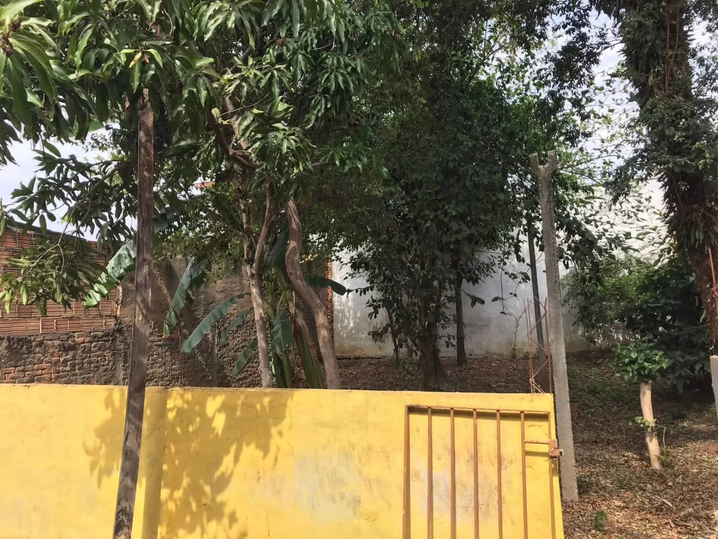 Foto do imóvel Casa à venda 2 Quartos, 244M², Vila Jaboticabeiras, Taubaté - SP