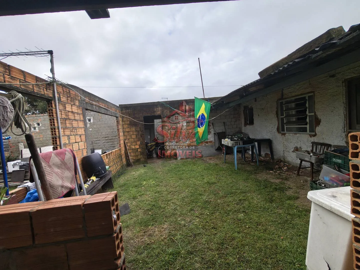 Imagem Casa 2 dormitórios com terreno de 300m² no Mariluz