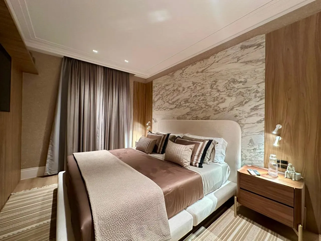 Imagem Apartamento com vista para o mar à venda com 210m2 por R$ 7.300.000,00
