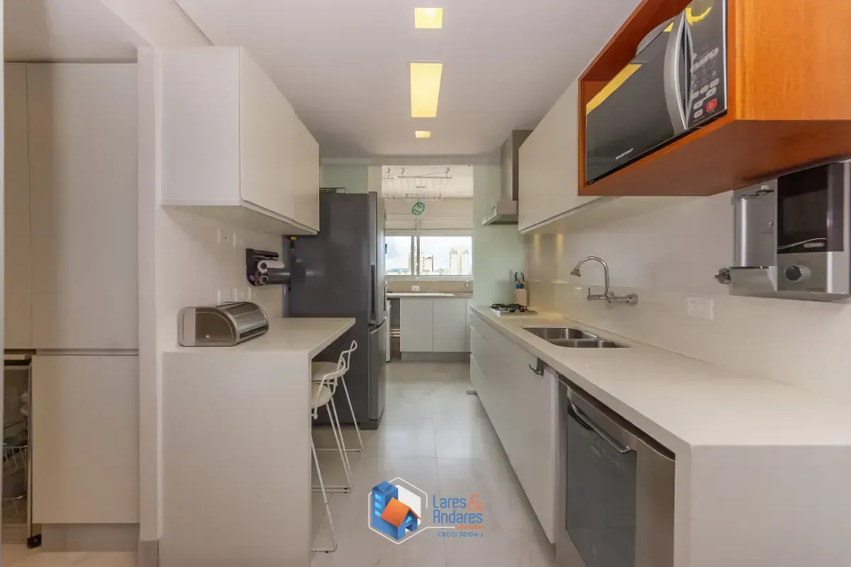 Imagem Cobertura para venda em Jardim Guedala com 3 quartos, sendo 2 suítes, 236m²