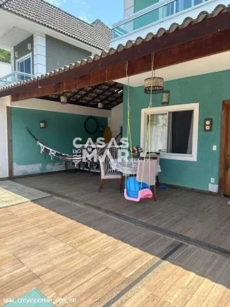 Imagem Imperdível! Casa de frente para o mar no Recreio dos Bandeirantes, Rio de Janeiro - 3 quartos, 3 suítes, 4 banheiros, 2 vagas - 250m²