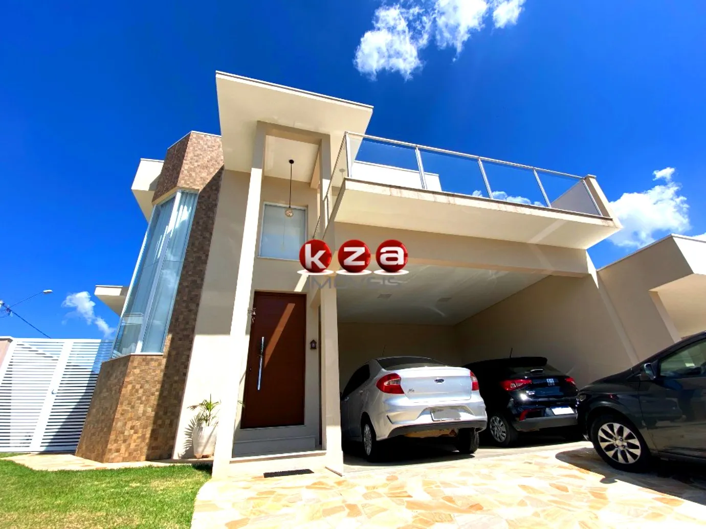 Imagem Casa em Condomínio de Luxo em Valinhos-SP - 3 Quartos, 1 Suíte, 3 Salas, 3 Banheiros, 4 Vagas - Jardim São Marcos - 268m².