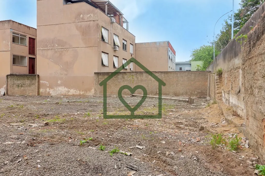Imagem Localizado ao lado da 3ª Perimetral, na Rua José Rodrigues Sobral, este terreno de 968m², com 17,...