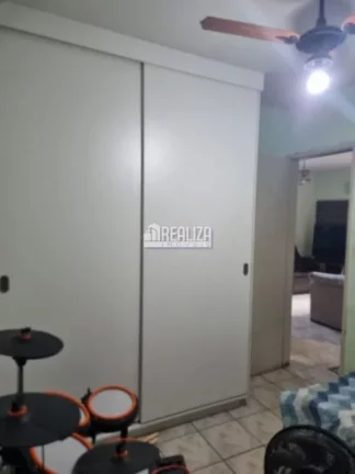 Imagem Casas à venda no bairro Beija-Flor, Uberaba - 3 dormitórios, garagem e varanda!