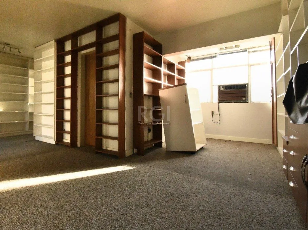 Imagem Conjunto/Sala para Venda - 185.33m², 0 dormitórios, Bom Fim