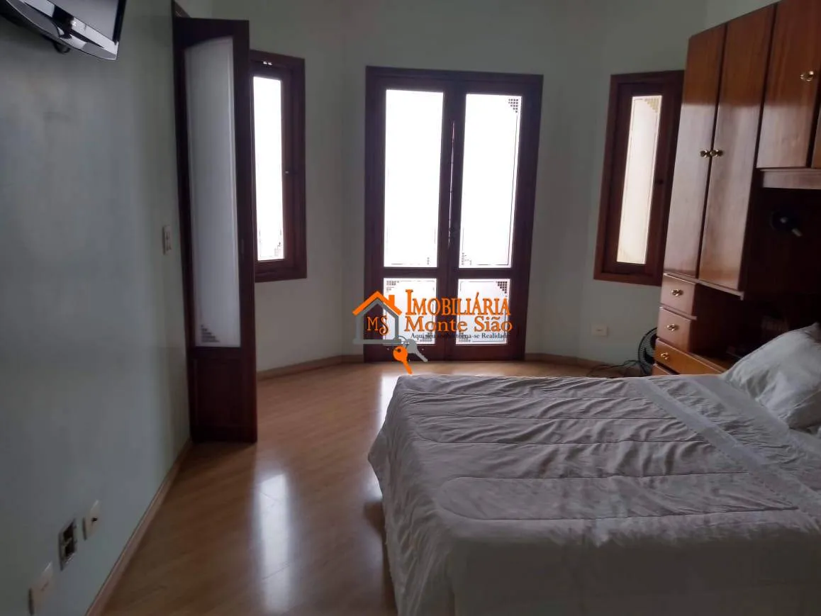 Imagem Sobrado com 3 dormitórios à venda, 305 m² por R$ 1.700.000,00 - Jardim Santa Clara - Guarulhos/SP