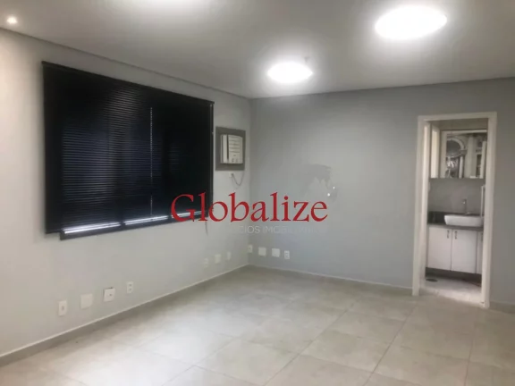 Imagem Linda sala para fins comerciais muito bem localizada em edifício empresarial no Bairro do Estuário em Santos (SP) por R$.3.500,00 !