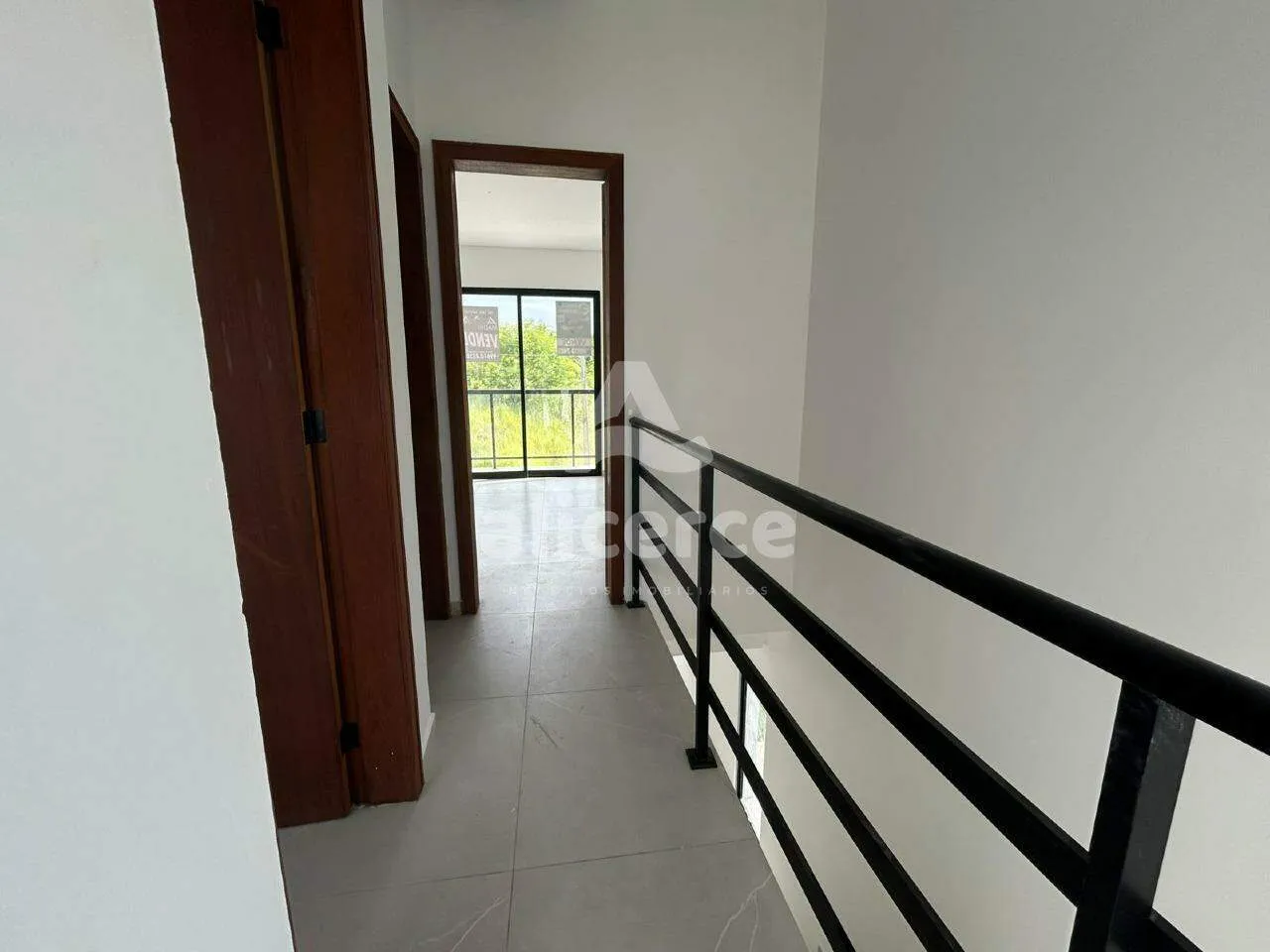 Imagem Sobrado à venda com 2 quartos , 47m² em Bela Vista Palhoça