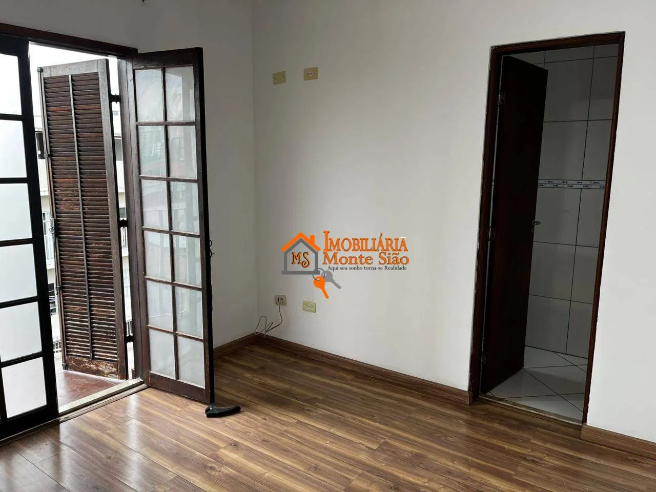 Foto do imóvel Sobrado com 5 dormitórios à venda, 700 m² por R$ 1.750.000,00 - Jardim Leila - Guarulhos/SP