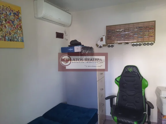 Imagem Vendo Oportunidade em Americanopolis. Sobrado 3 Dormitórios, 3 banheiros, banheira de hidromassagem, 4 vagas, Churrasqueira de 56m2, Valor de Oportunidade, R$: 590.000. Aproveite.