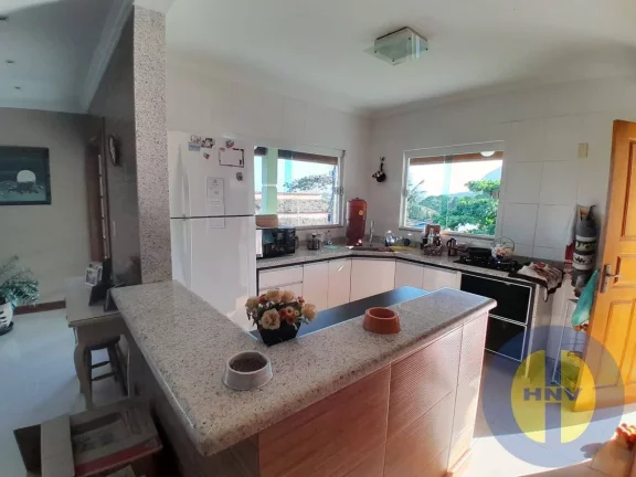 Imagem Vendo linda casa no condomínio "Itaipuaçú Ville" com uma vista incrível!