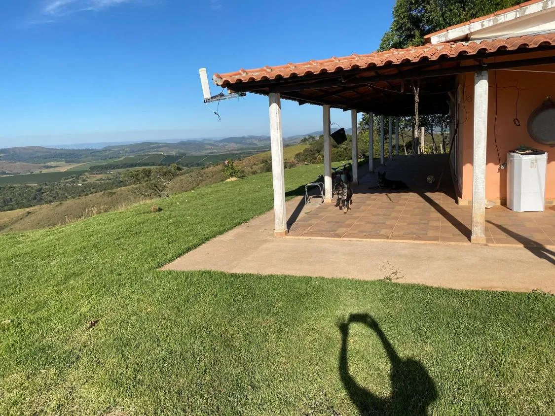 Imagem Linda fazendinha à venda em Capitólio/MG 31 hectares de terra