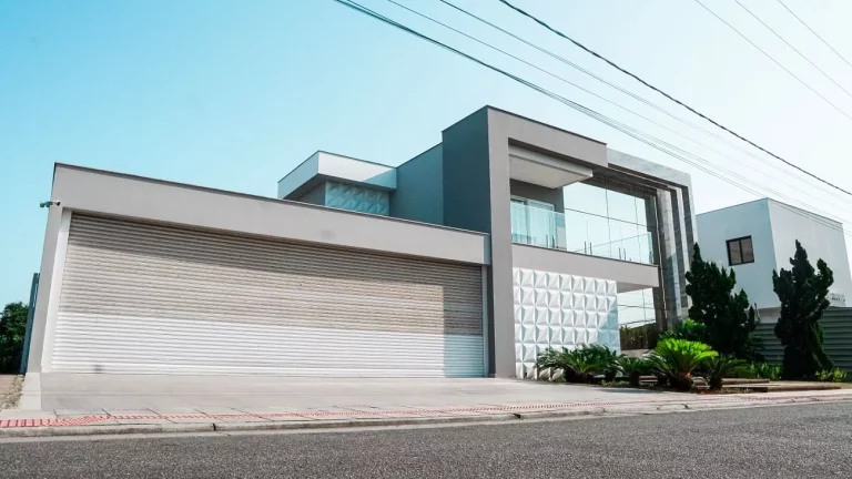Imagem Luxuosa Casa à Venda no Condomínio Boulevard Lagoa - Porteira Fechada