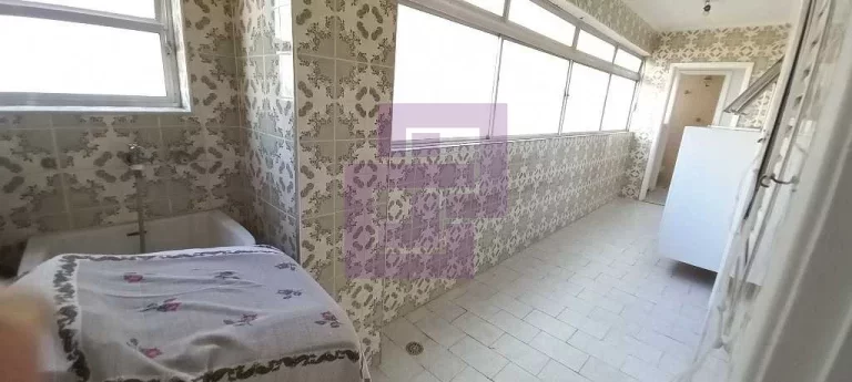Imagem Pitangueiras, localizado a 20 metros do mar.