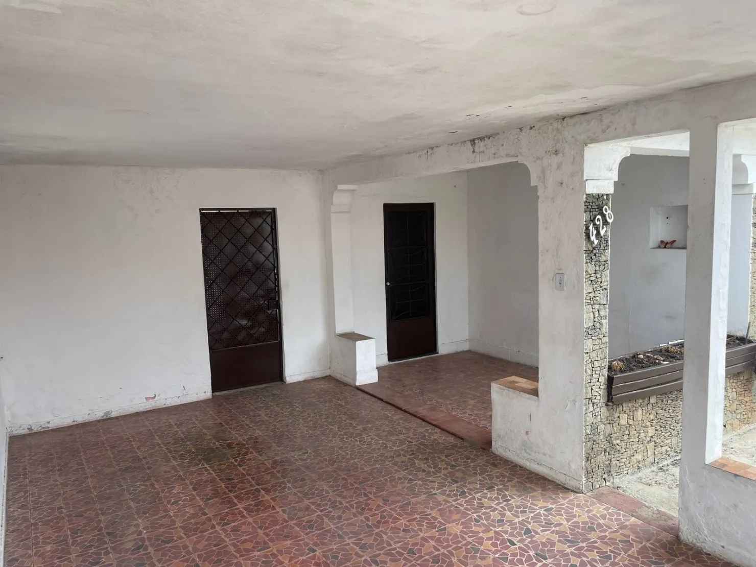 Imagem Casa à venda 2 Quartos, 1 Vaga, 300M², Água Preta, Pindamonhangaba - SP